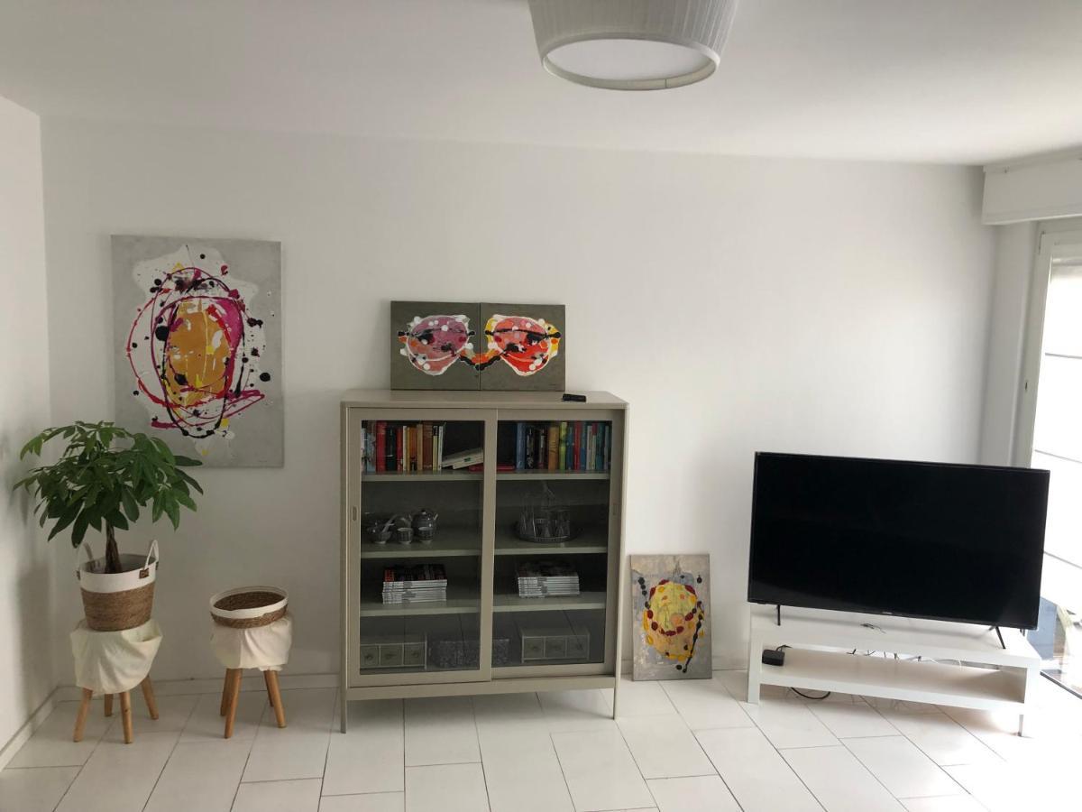 Bel Art Etage Mit Grossem Parkplatz Lägenhet Haan Exteriör bild