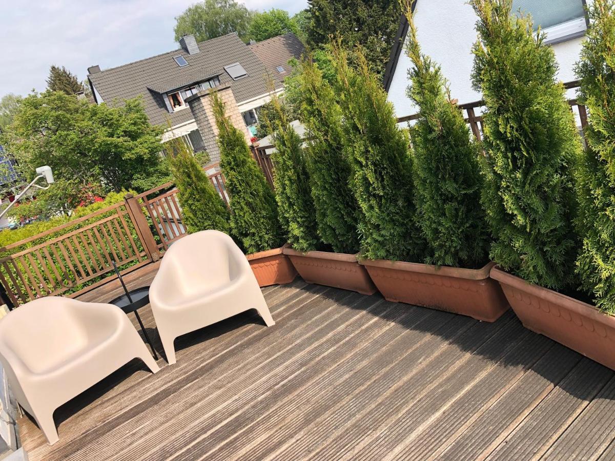 Bel Art Etage Mit Grossem Parkplatz Lägenhet Haan Exteriör bild