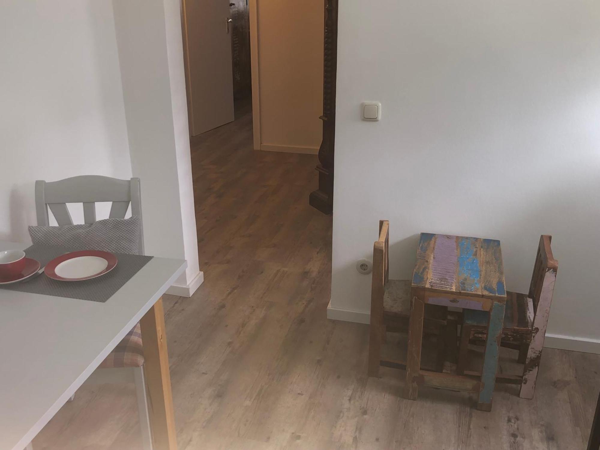 Bel Art Etage Mit Grossem Parkplatz Lägenhet Haan Exteriör bild